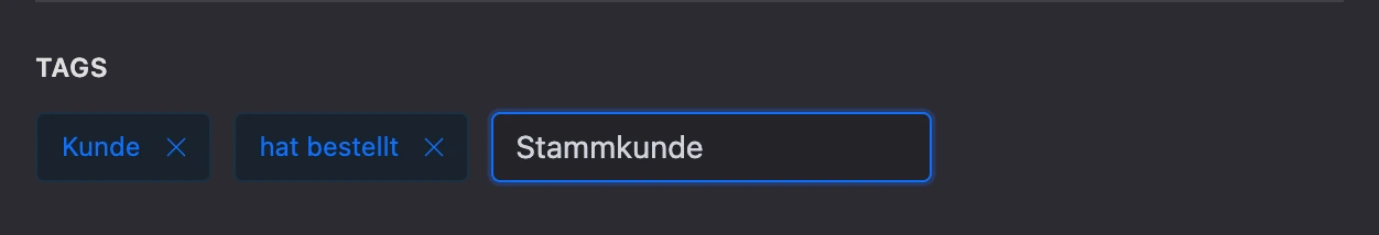 Tags des Kontakts und das Feld für ein neues Tag